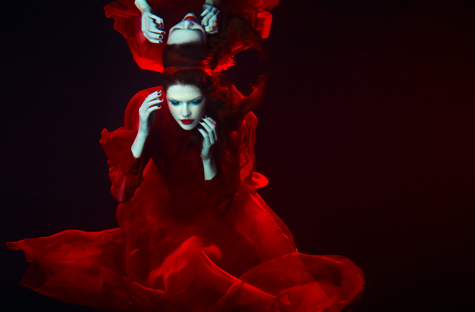 EVA LABOROVA for BAZAAR BEAUTY by Liu Zongyuan